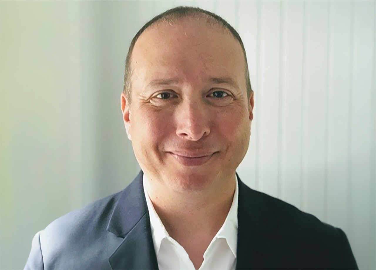 Justin-Carron headshot.png